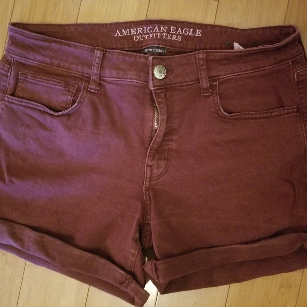 American Eagle shorts super stretch